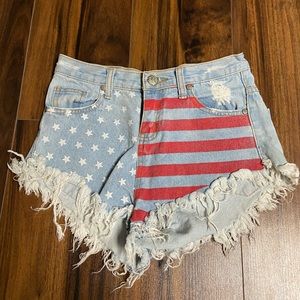 Evenuel USA Flag Distress Shorts
